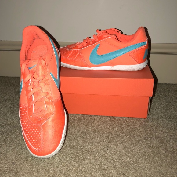 nike davinho indoor soccer shoes